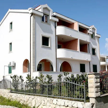 Basic * Rogoznica (Sibenik-Knin)