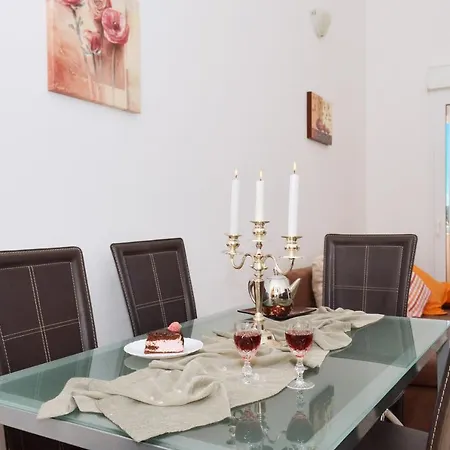 Basic Rogoznica (Sibenik-Knin)