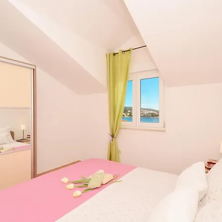 Basic Apartmán Rogoznica (Sibenik-Knin)