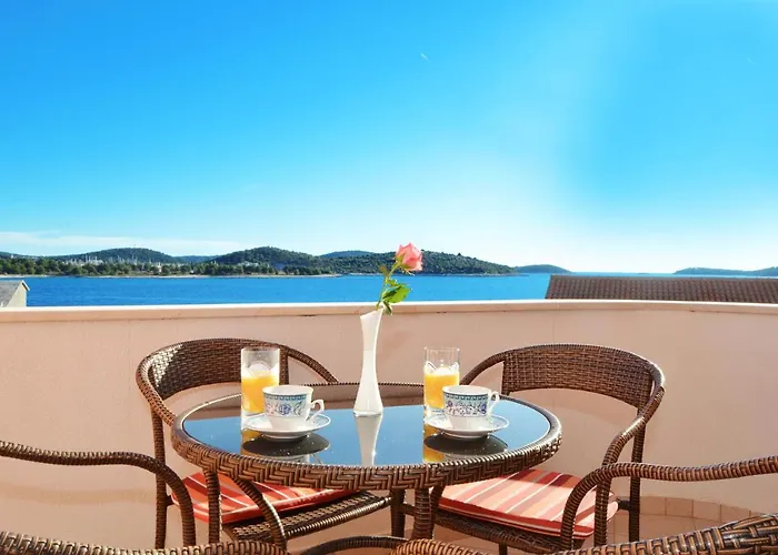 Basic Апартаменты Рогозница