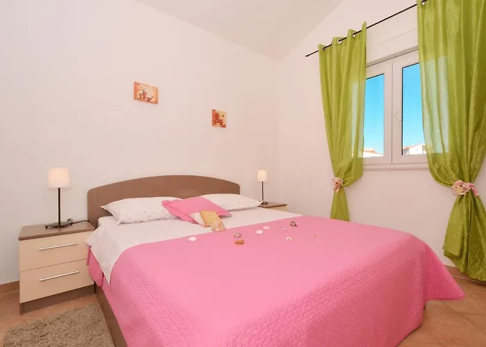 Basic Рогозница