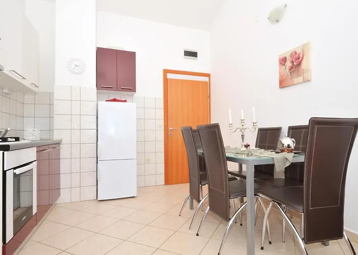 Basic Рогозница